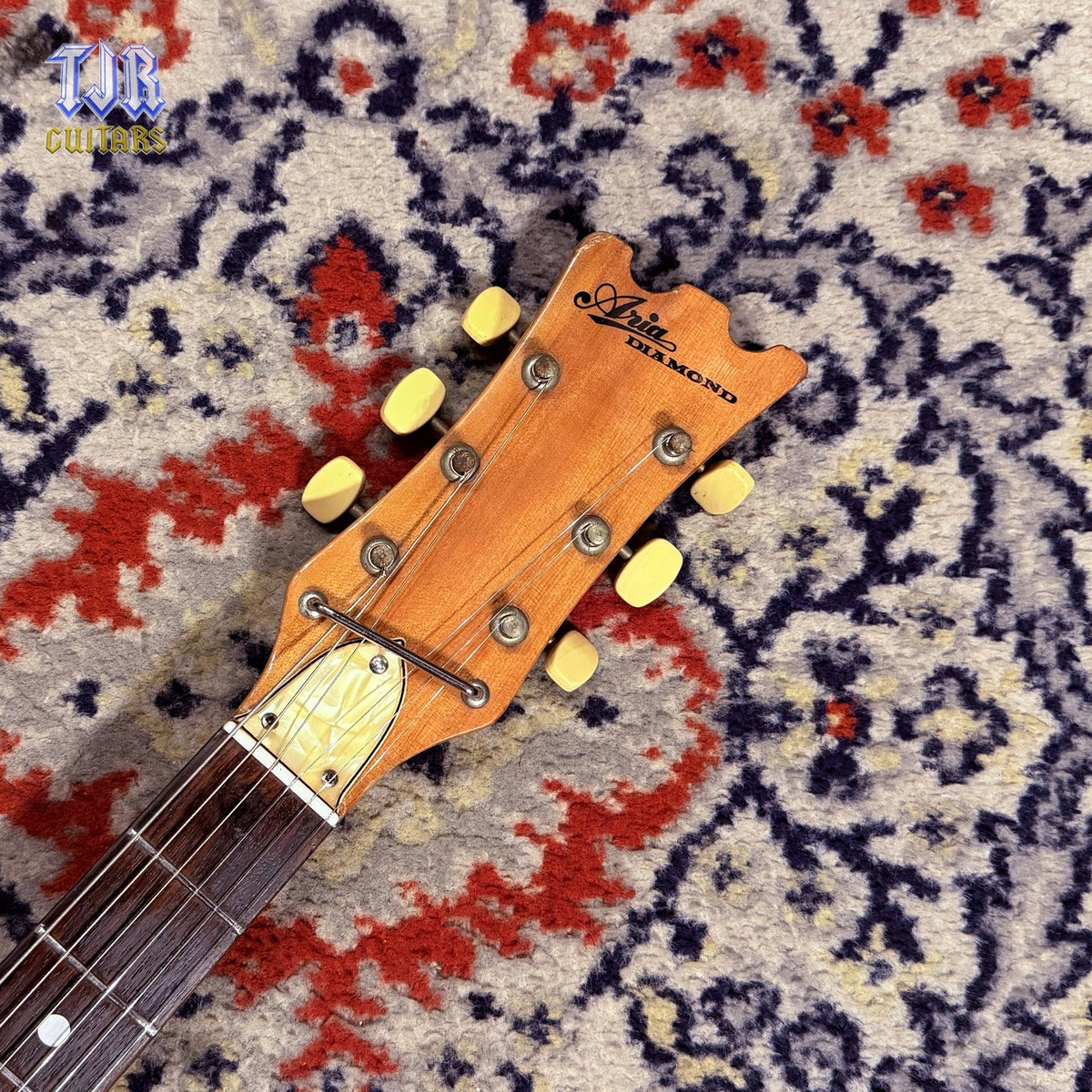 1970 Aria Diamond 1702T (Univox Hi-Flier Phase II) - Kurt Cobain - Sunburst