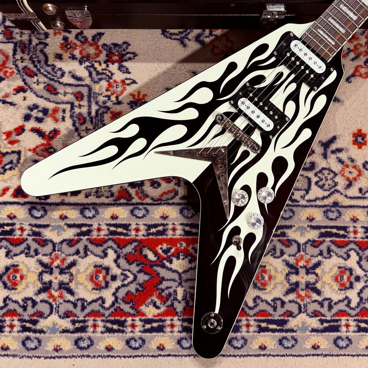 2009 Dean Michael Schenker Signature Custom Flames Flying V w/ OHSC