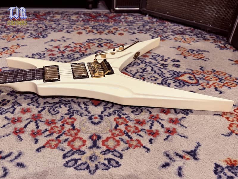 2009 DBZ Bird Of Prey - Aged White w/ Gold Hardware