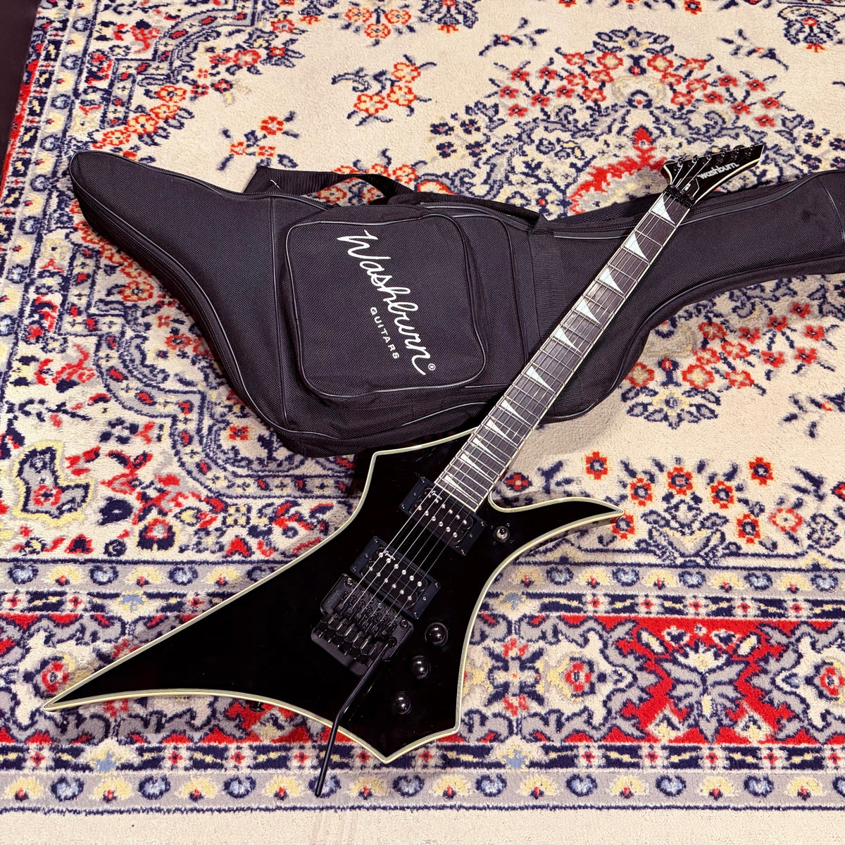 2008 Washburn HM-20 - Limited Edition - Black