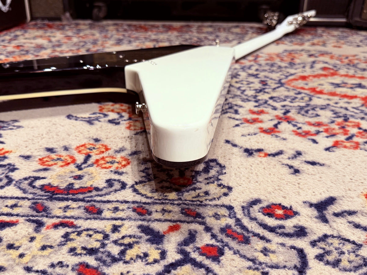 2009 Dean Michael Schenker Signature Custom Flames Flying V w/ OHSC