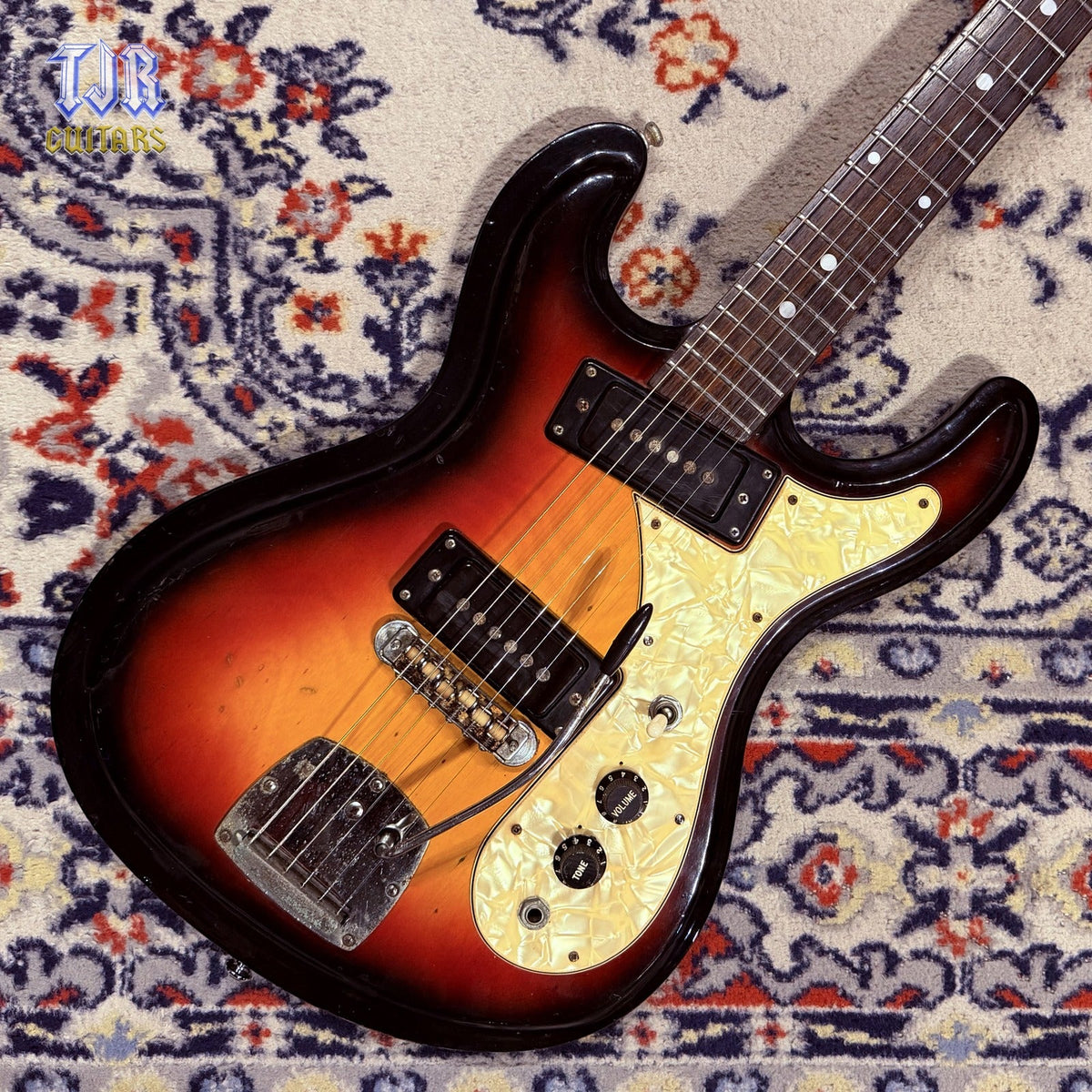 1970 Aria Diamond 1702T (Univox Hi-Flier Phase II) - Kurt Cobain - Sunburst